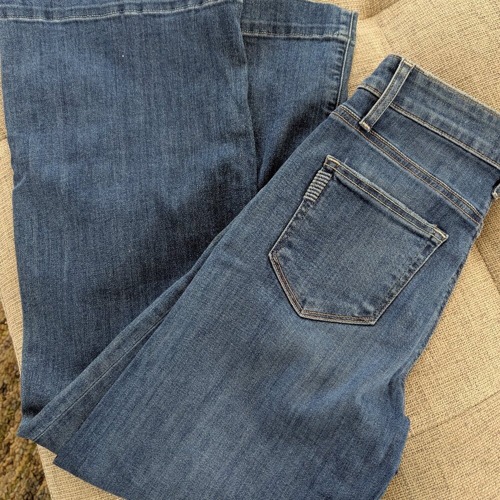 PAIGE Women's Wide Leg Jeans in Medium Blue Wash